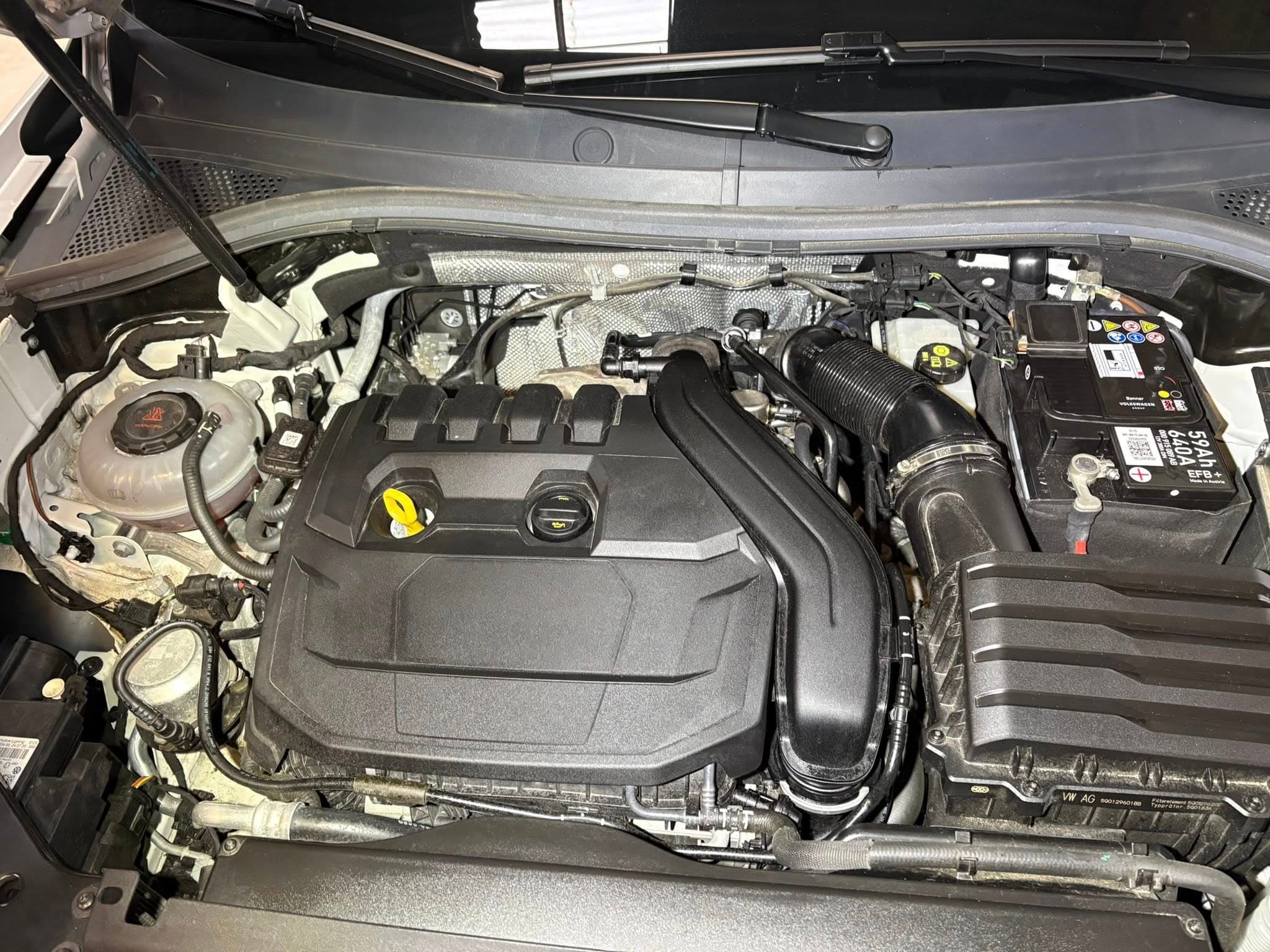 Compartiment moteur Volkswagen Tiguan TSI